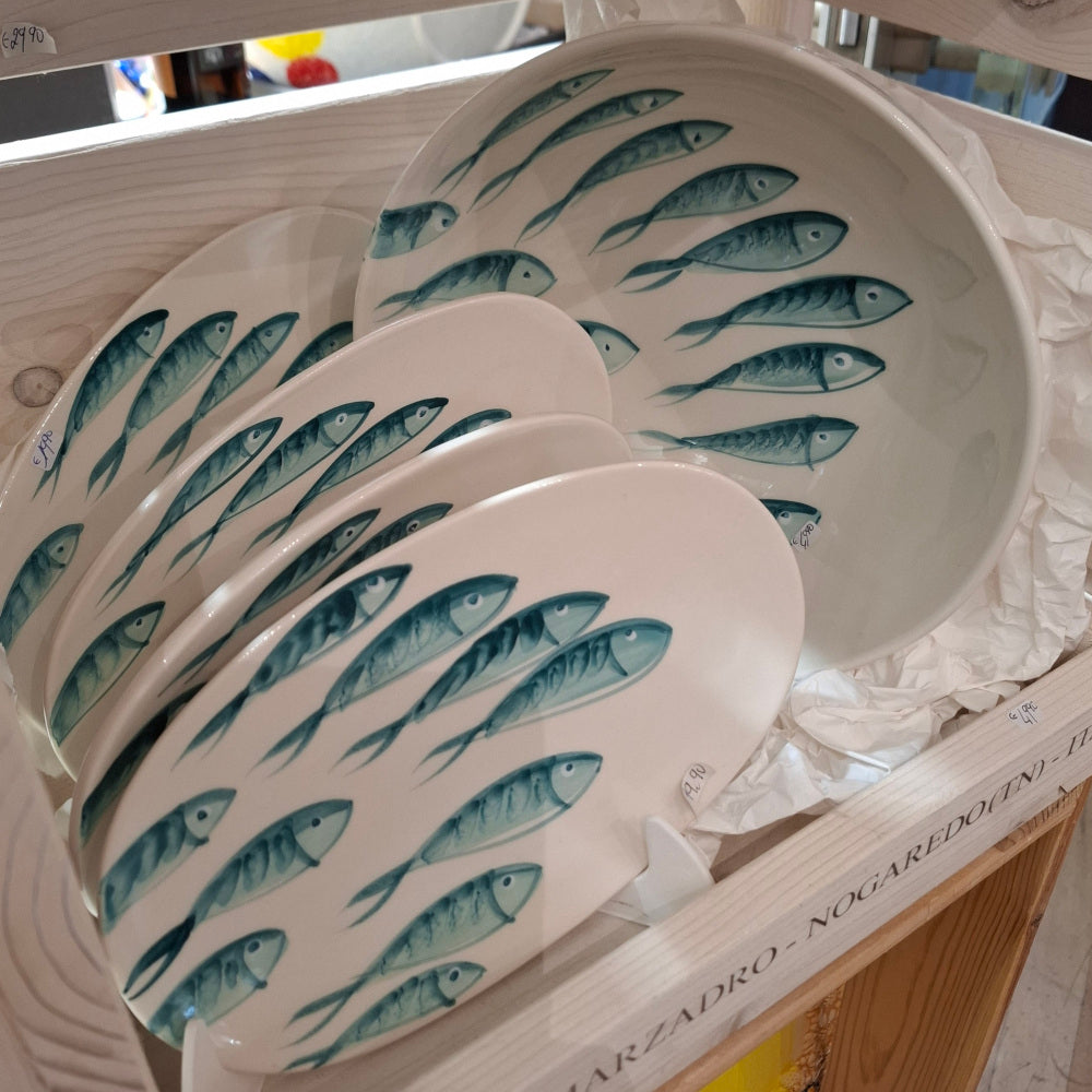 Keramikset - 4 x Ovale Teller & 1 x Schale Design Pesciolini - Fische Hellgrün, Handarbeit aus Italien