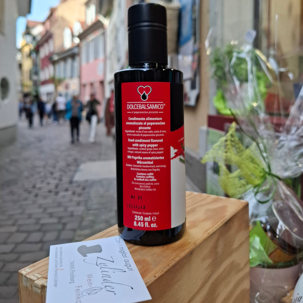 Condimento DOLCEBALSAMICO al Peperoncino Piccante - DOLCEBALSAMICO mit Scharfem Chili - Acetaia Sereni - (MO) Italy (Kopie)