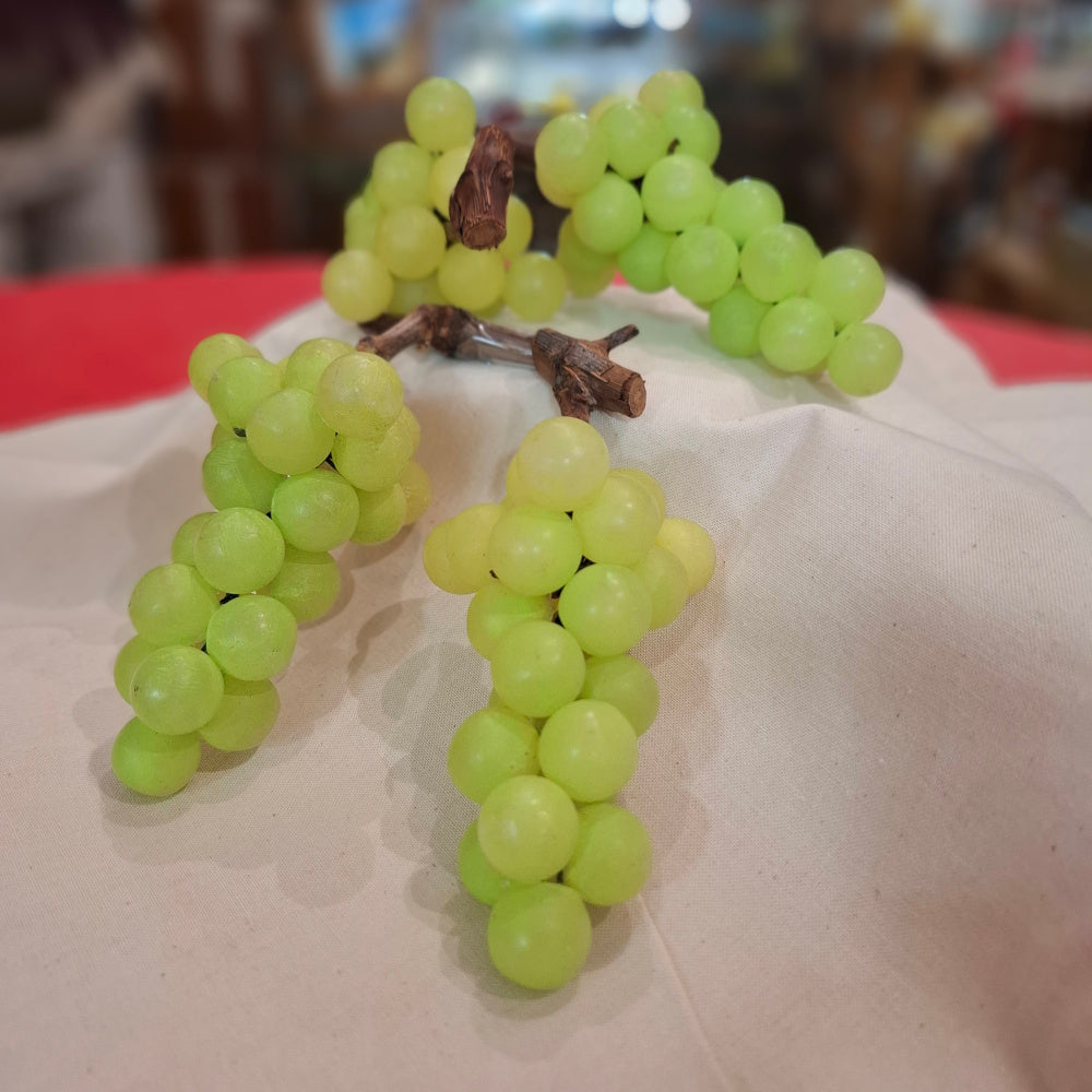 Dischdeko aus Toskanische Alabaster ( Gefärbt ) 1 Stk. Traube/Uva mit Holzrebe