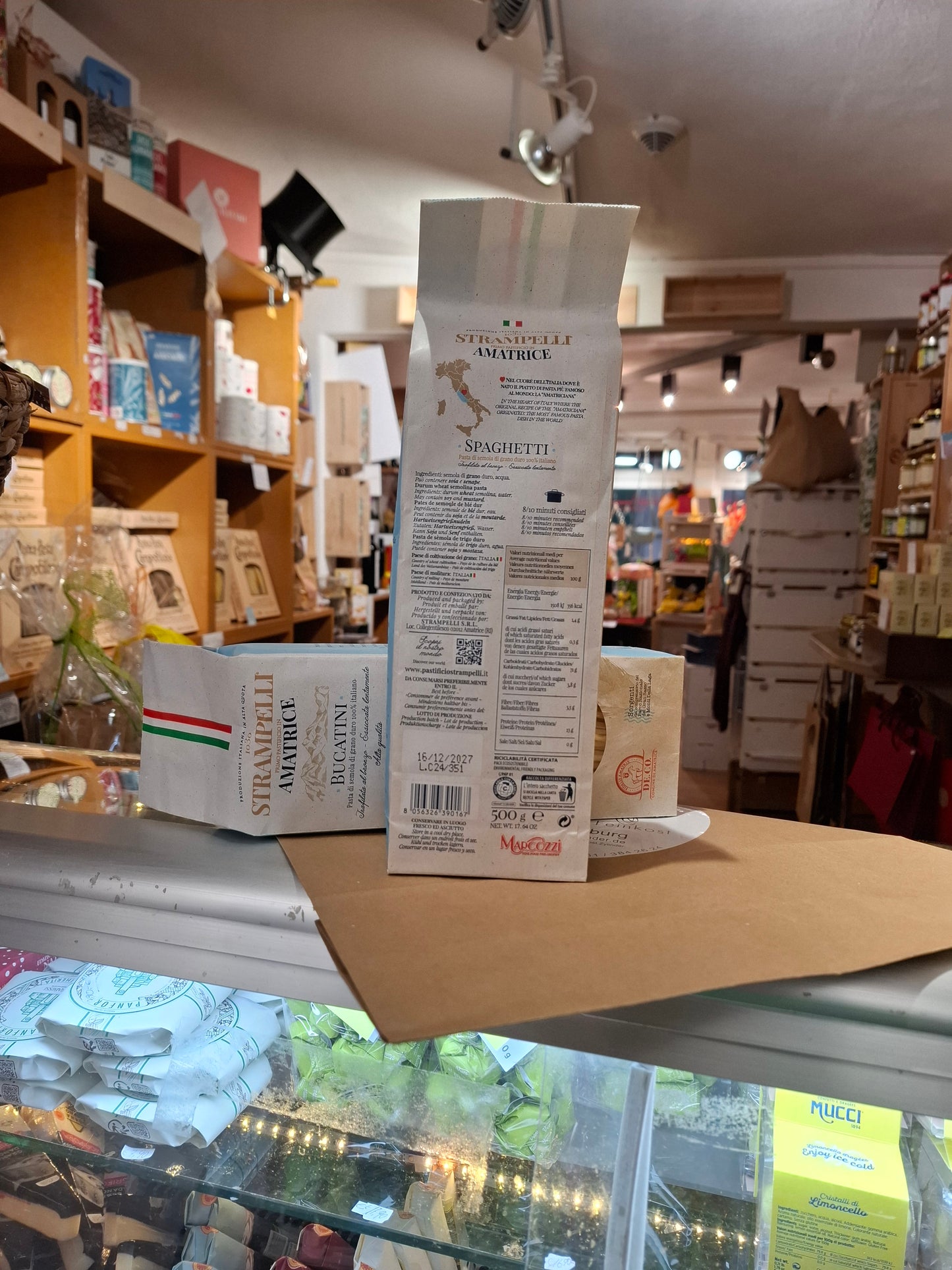Pasta Strampelli Bucatini & Spaghetti je 500 gr. - DIE Pastamanufaktur in Amatrice