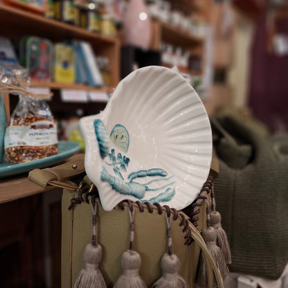 Keramikteller - "Muschel/Conchiglia " Farbe Verdemare ( L. ca. 21 cm. B ca 18 cm. H. ca. 4,5 cm. ) Handarbeit aus Italien