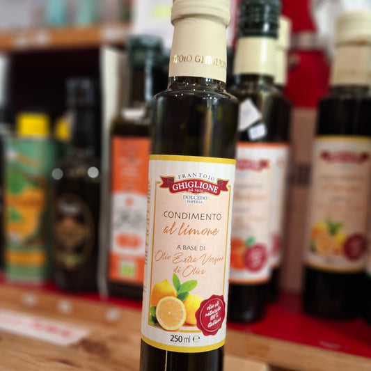 Natives Olivenöl Extra Vergine , natürlich aromatisiert mit die Pressung von Oliven Taggiasche und Ligurische Limoni/Zitronen