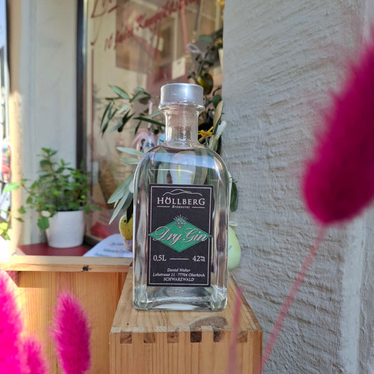 Dry Gin aus dem Schwarzald, Höllberg Brennerei Oberkirch - 0.5 lt. 42%