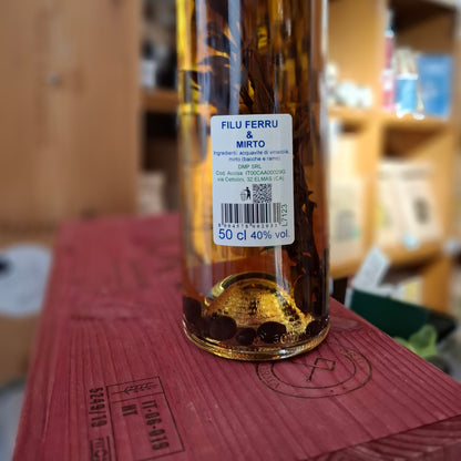 Sardisches Acquavite di Vinaccia mit Myrthenbeeren und Strauch - Filu Ferru & Mirto - 50 cl./Fl. 40% Vol.