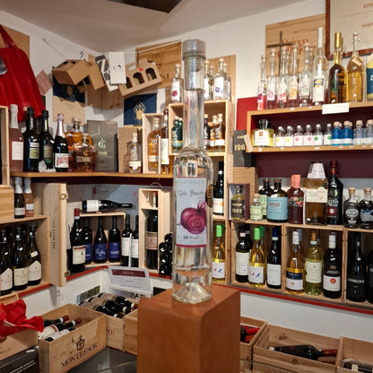 Spirituose - ROTE BETE 0,2 l. - 40% Von WUCHNER - 2023 PREMIERT WIE WORLD´S BEST CRAFT DISTILLERIES