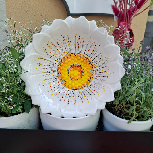 Keramikschale Design Margherita Farbe Weiß mit Gelbe/Orange Int. Weiis/Grau, Orange/Gelb Schwarz gepünktet (23,5 cm. B 7 Cm. ca. H.)