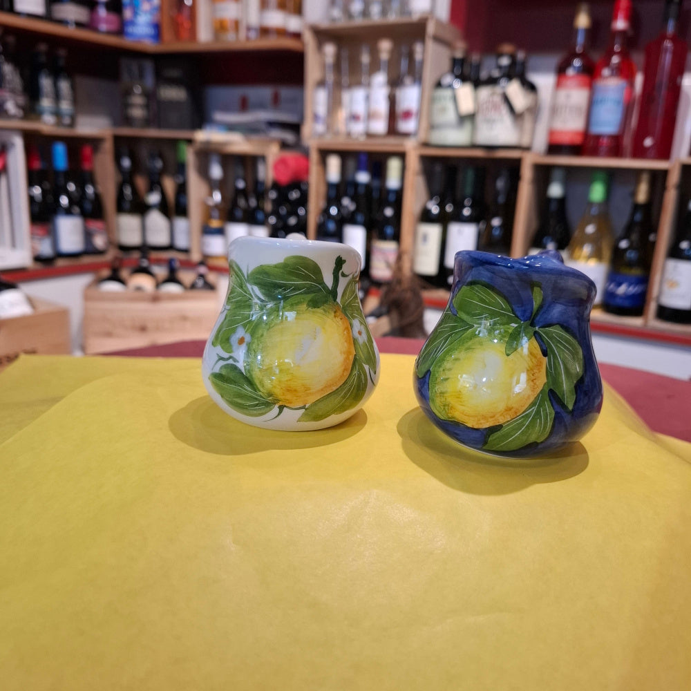 Keramik Karaffen für Milch/Saft.. ( 2 Stk. H. 8 cm.ca. B. ca. 5,5 cm ) Handarbeit aus Italien