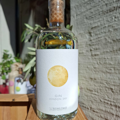 Gin aus dem Schwarzwald - Mühlenbach Brennerei Buchholzenhof - LONDON DRY  0.5 lt. 40%